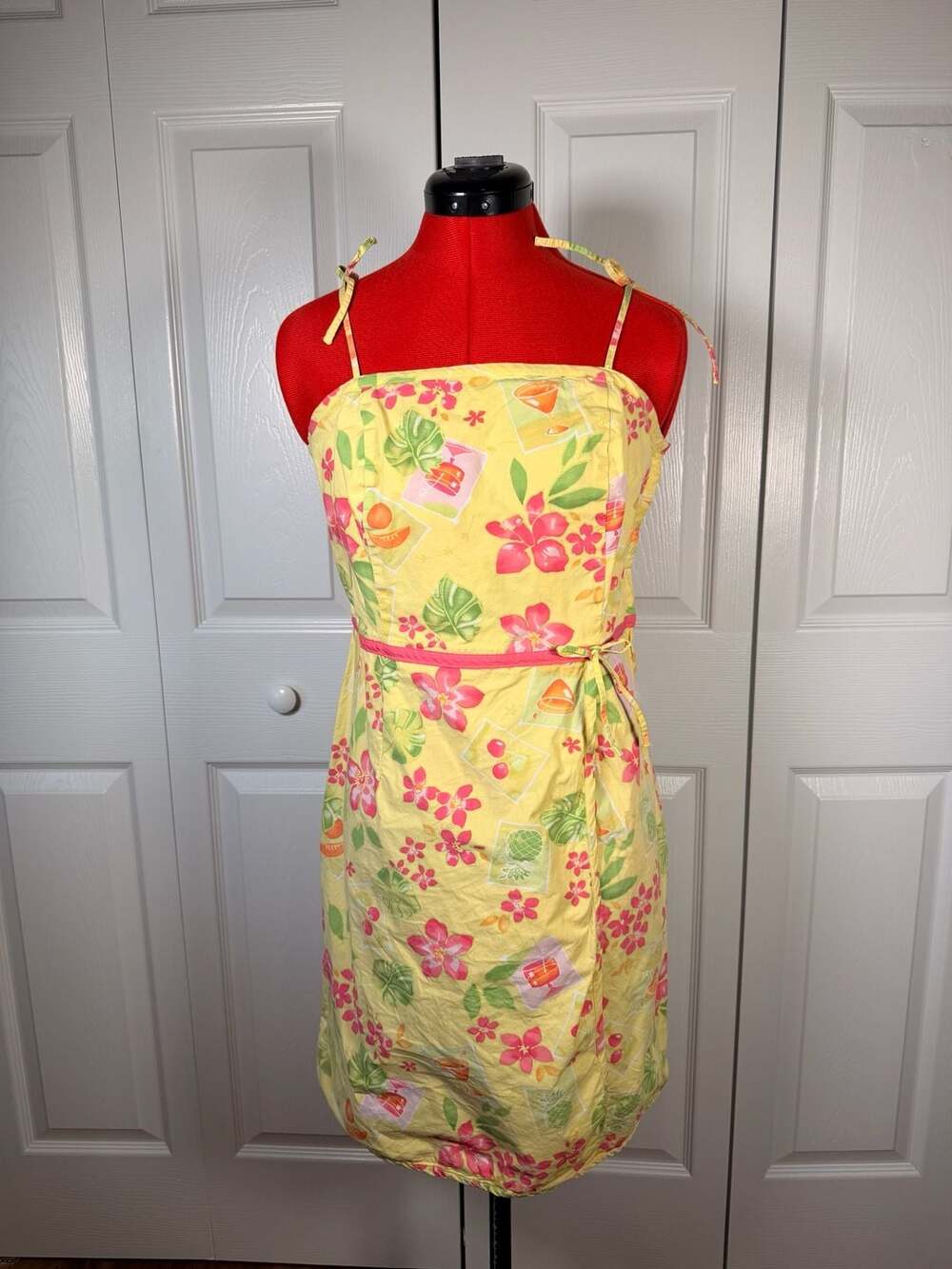 Tahiti Reef Club Sundress Size M Yellow Tropical Floral Fruit Print